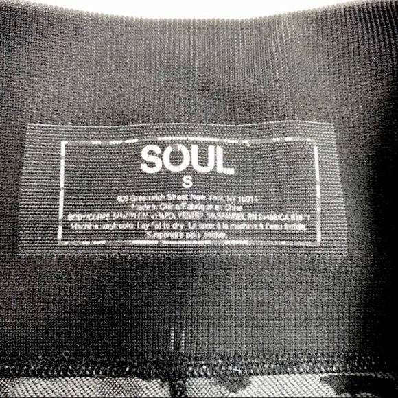 SOULCYCLE Camo Print Seamless Leggings Tights in Black and Gray - Picture 8 of 11